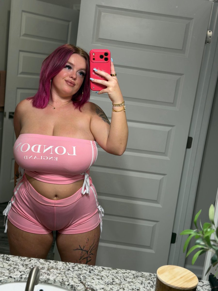 playwith_tayyy's tweet photo. 💕 https://t.co/8eX0sypzsL