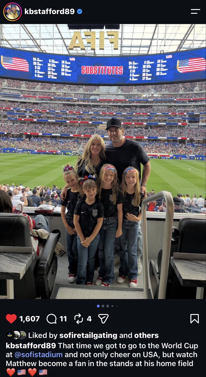Rams_Chick07's tweet photo. Matthew Stafford really is football through and through. 🇺🇸🐏
Cool to see QB1 out at SoFi supporting Team USA during the World Cup.
Rams House is always home. 💙💛

#RamsHouse #MatthewStafford #USMNT #WorldCup #SoFiStadium
(Via Kelly Insta) https://t.co/gEue7luh9q