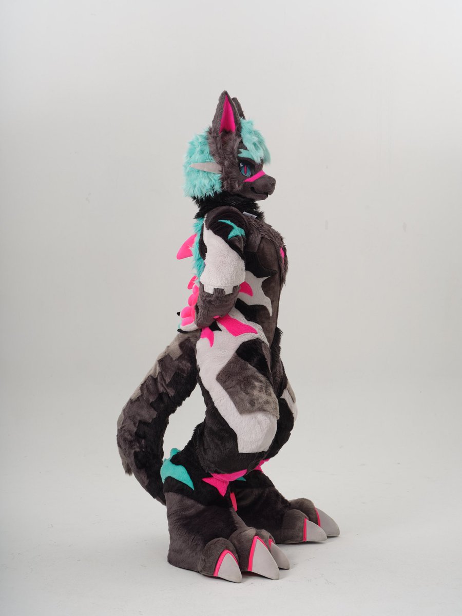 UncleFlameEX's tweet photo. Pegasus——A
#FursuitEveryday #fursuit #furry #兽装 #FursuitFriday https://t.co/YyVUmyHWAU