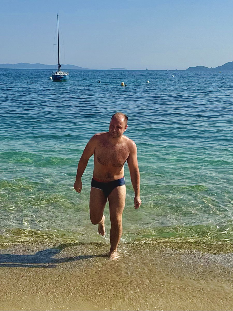 James_K_Cook's tweet photo. The names Cook… James Cook. Just me doing my best Bond impression. Now where’s the vodka martini at? 😁🏖️🌊☀️

#gay #southoffrance #beach #jamesbond #speedos https://t.co/0whF26em6g