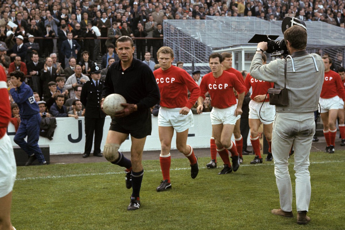 sovietphotos's tweet photo. 1966 Dünya Kupası'nda SSCB milli futbol takımı. https://t.co/kGCjmePu1d