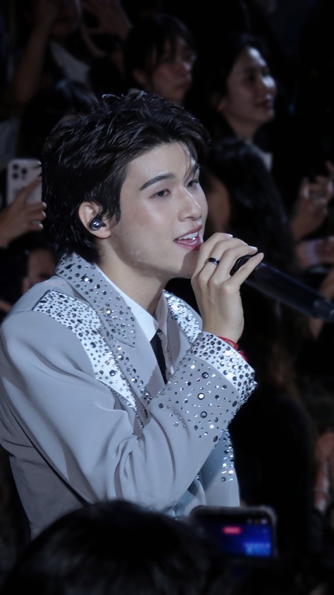 Nansakura's tweet photo. สกายยยยยยยยยยย
หล่อมว๊ากกก
>//////////<

ปุลุ งานดูหนังยังไม่เสร็จ ขอแทรกคิวก่อนนะ

#WUTheSeries 
#WUTheSeriesFinalEP
#SkyWongravee https://t.co/sM4WyNqX7w