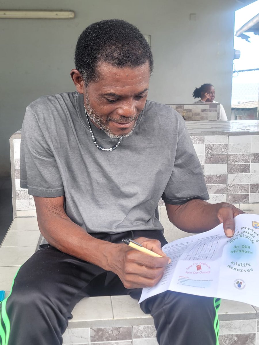 EPICislands's tweet photo. In Barrouallie and Questelles, our Grenadines team connected with 200+ students, teachers, fisherfolk, farmers, and community members through school visits, beach outreach, and environmental education across St. Vincent. 

#EPICIslands #SVG https://t.co/uN5WMix877