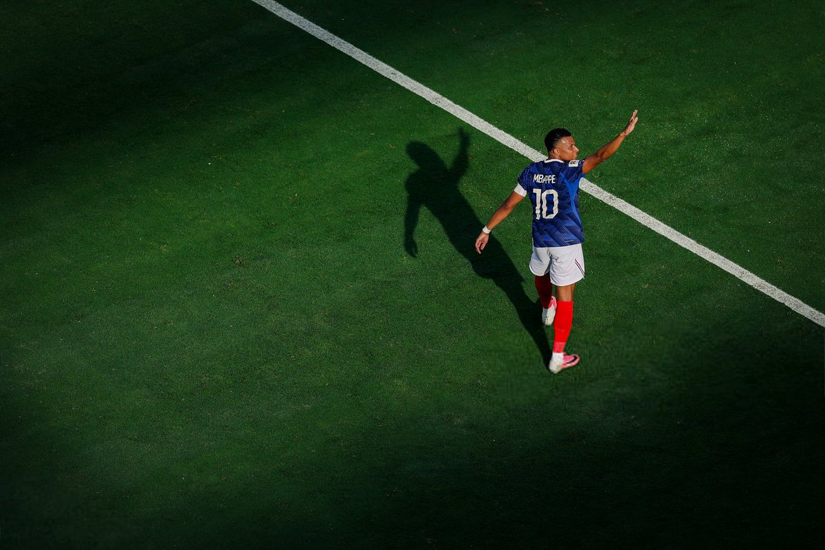 _gjr7's tweet photo. Kylian Mbappe
#FIFAWorldCup | #FARSWE https://t.co/JCDykaioCf