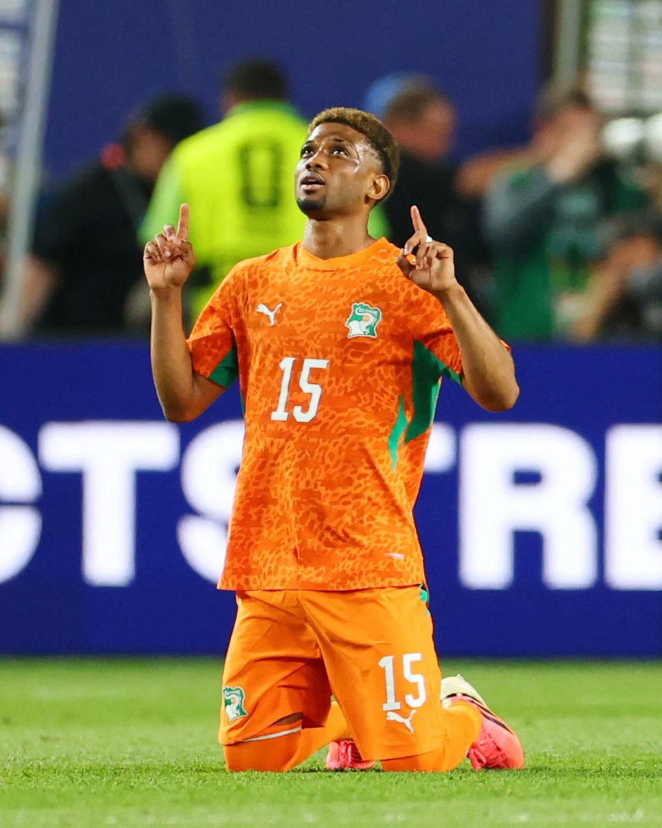 DznerV3's tweet photo. Ivory Coast have had some great players. Didier Drogba, Yaya Toure, Kolo Toure, Salomon Kalou, Gervinho, Sebastien Haller. Yet only one player in their history has scored a World Cup knockout goal… https://t.co/G62wPGM5IE