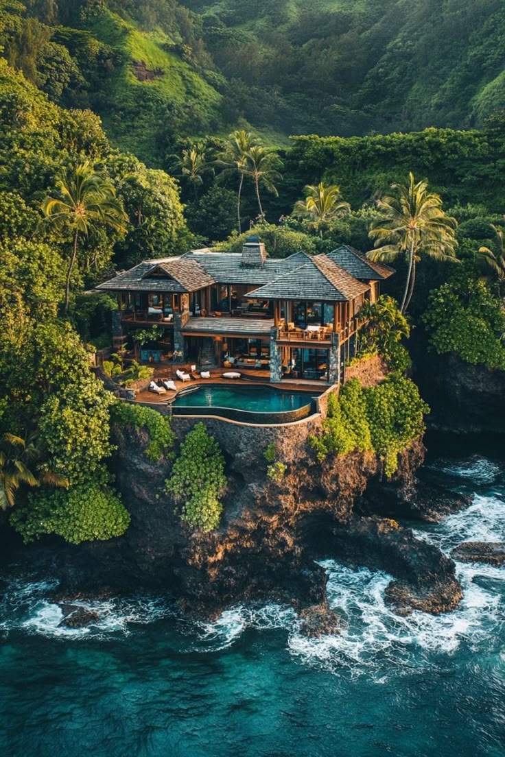HOUSEPORN___'s tweet photo. Tropical cliffside villa 🌴 https://t.co/Tp4klu86yU