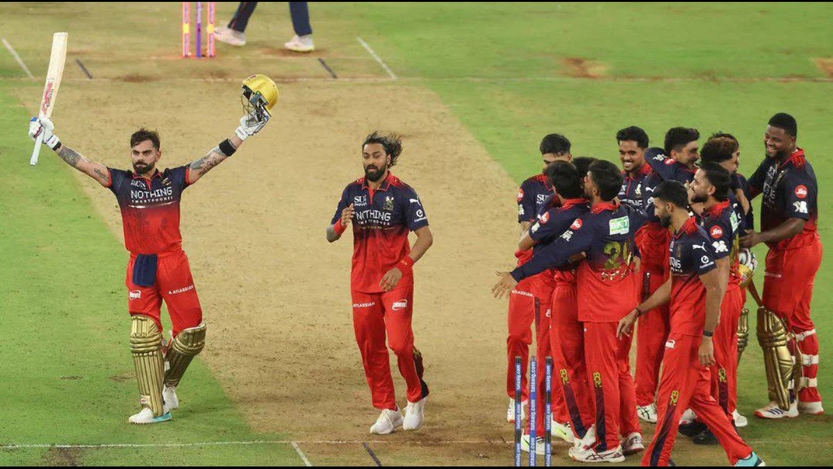 RiyaxKohli's tweet photo. Popular opinion -: If T20Is were played on fair pitches, Kohli would still be the best T20I player in the world at 37½ https://t.co/HBjcU5fMm8