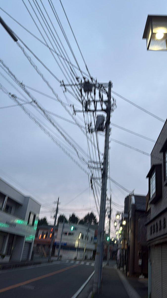 _tap1x7's tweet photo. バ先の人たちと話してたら気づいたら朝になってた🤣 https://t.co/omibJIPOBY