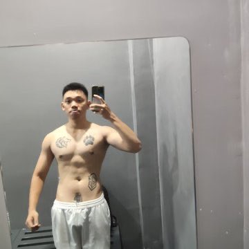sexvietnam26's tweet photo. Trời ơi giống mặt rõ rồi mọi người ơi, mc duy Khánh mất rồi 🥶 https://t.co/tuRPs9jDkG