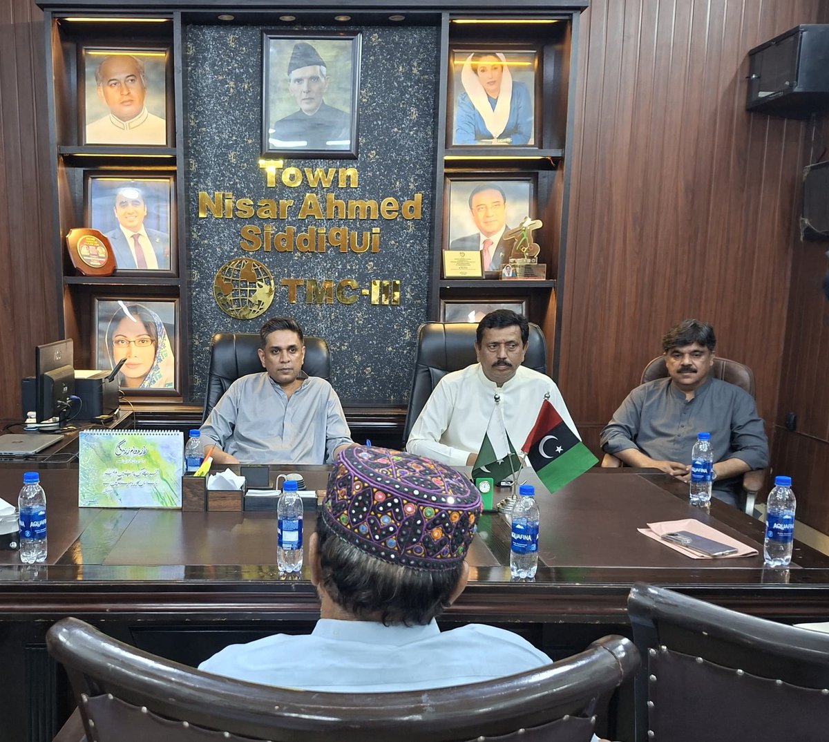 BRArsalanSheikh's tweet photo. Attended meeting arranged by Tariq Chohan Sb Town Chairman (Nisar Ahmed Siddiqui Town) on issues of Bachal Shah at office of  TMC-III, Sukkur https://t.co/W5uMpJTbbn