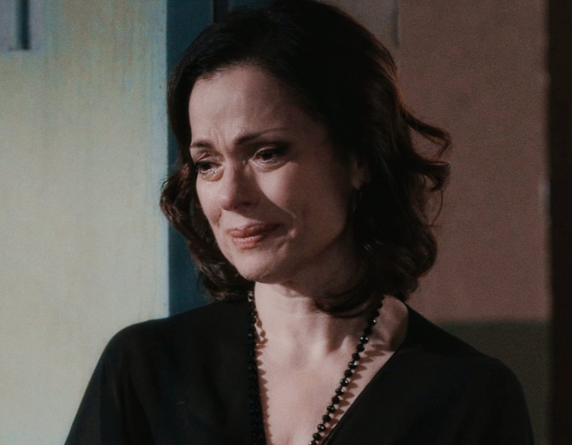 nat1alia1's tweet photo. ΜΙΑ ΕΙΣΑΙ ρε Δάφνη #grandhotel https://t.co/fsTCFMu0zr