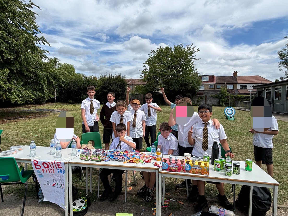 lady_bankes's tweet photo. Year 6 raised £1600 at Enterprise today! Thank you for your support #TeamLB https://t.co/lSO0SePrJr