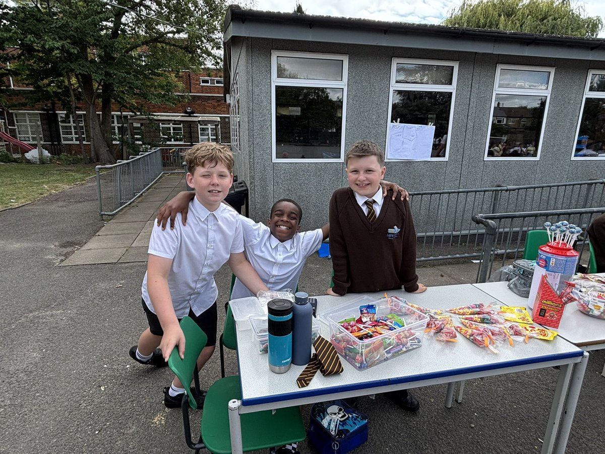 lady_bankes's tweet photo. Year 6 raised £1600 at Enterprise today! Thank you for your support #TeamLB https://t.co/lSO0SePrJr
