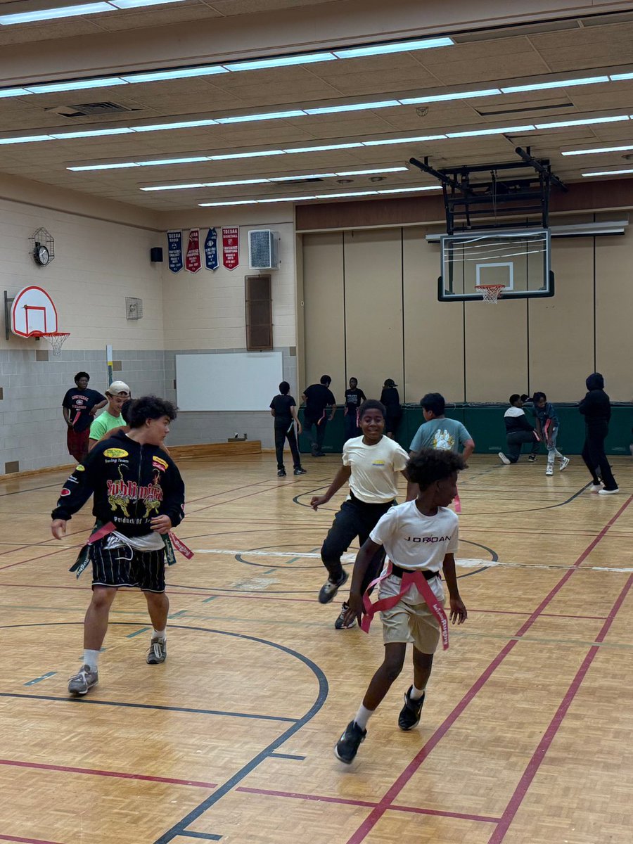 TFSS_'s tweet photo. A big thanks to @TIRFrugby for coming out to B330 for an entire afternoon to help kids keep active. The B330 kiddos had an absolute blast learning the fundamentals of rugby + a new skill they can use all summer long. The perfect way to kick off summer break! Thanks TIRF! 🏉☀️ https://t.co/Z4K8U5CY5R