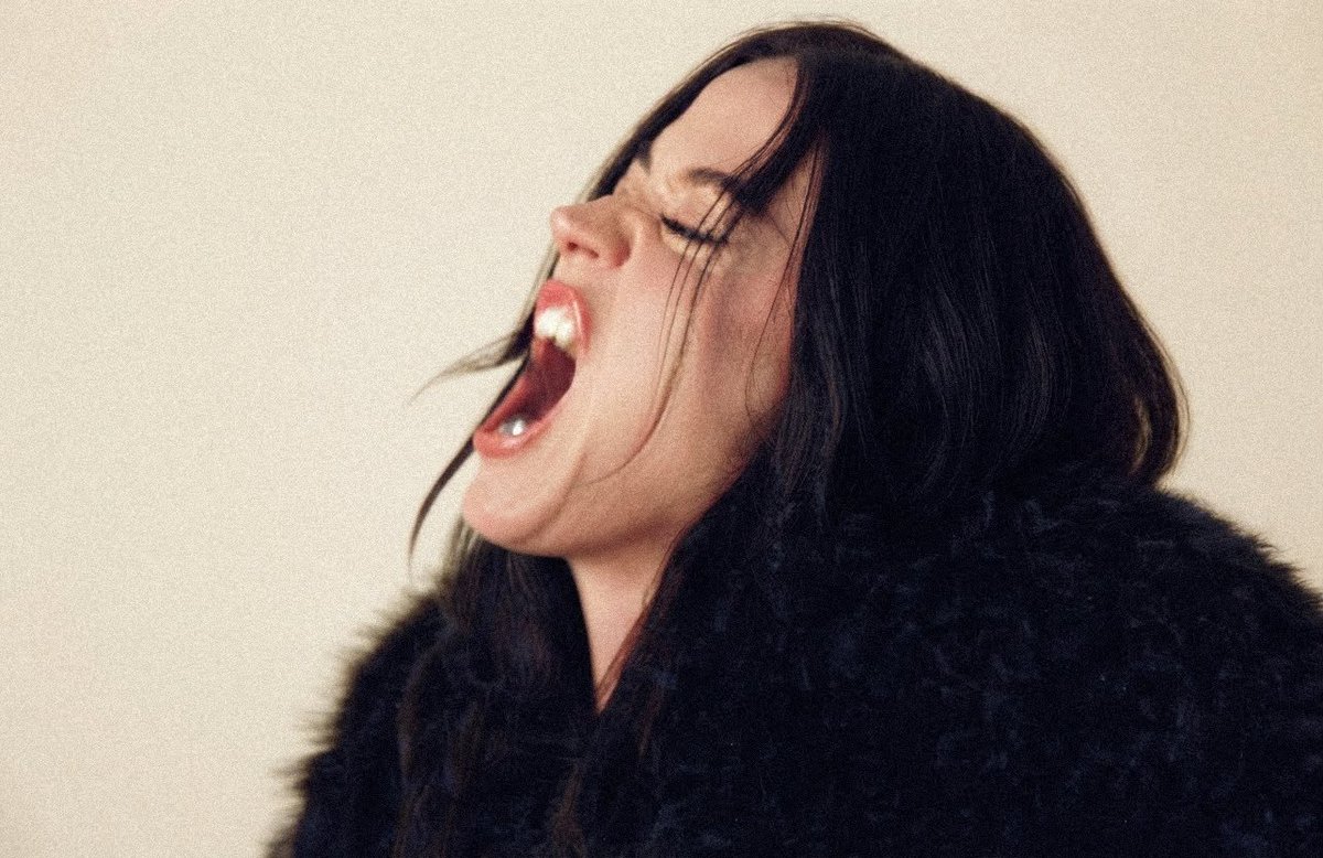 Uly_143's tweet photo. @katyperry rlsd Watch It Burn" to give herself permission to express pent-up anger and process a challenging period in her personal life. In interviews, she exp that she used the track to wrestle with her darkness rather than suppressing her pain. This is her art and outlet... https://t.co/zFMRh2XkSz