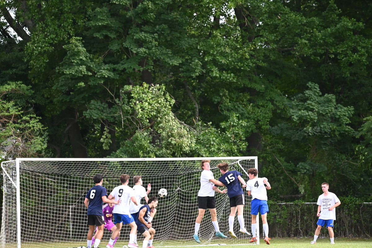 TimmyBouf's tweet photo. First summer league of the season. Defending with grit and scoring as CB. #multisport #cornerkicks https://t.co/NU5KRoFrGG