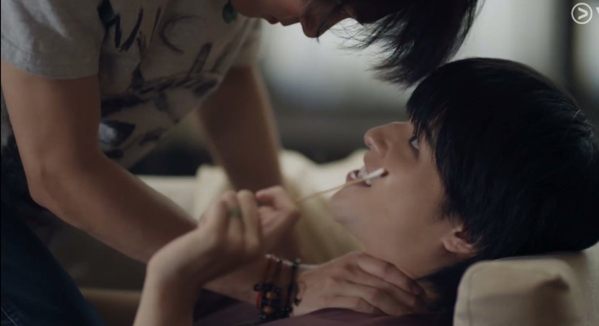 forloverswhomld's tweet photo. บำเพ็ญเพียรมาสิบปี แต่ไม่ใช่พระอิฐพระปูน ซื้อบ้านให้สิบล้าน หวังอยู่แล้วแค่ไม่พูด น้องพีทอย่าเล่นบ่อย

#WUTheSeriesFinalEP https://t.co/zfN10Wb0Vx