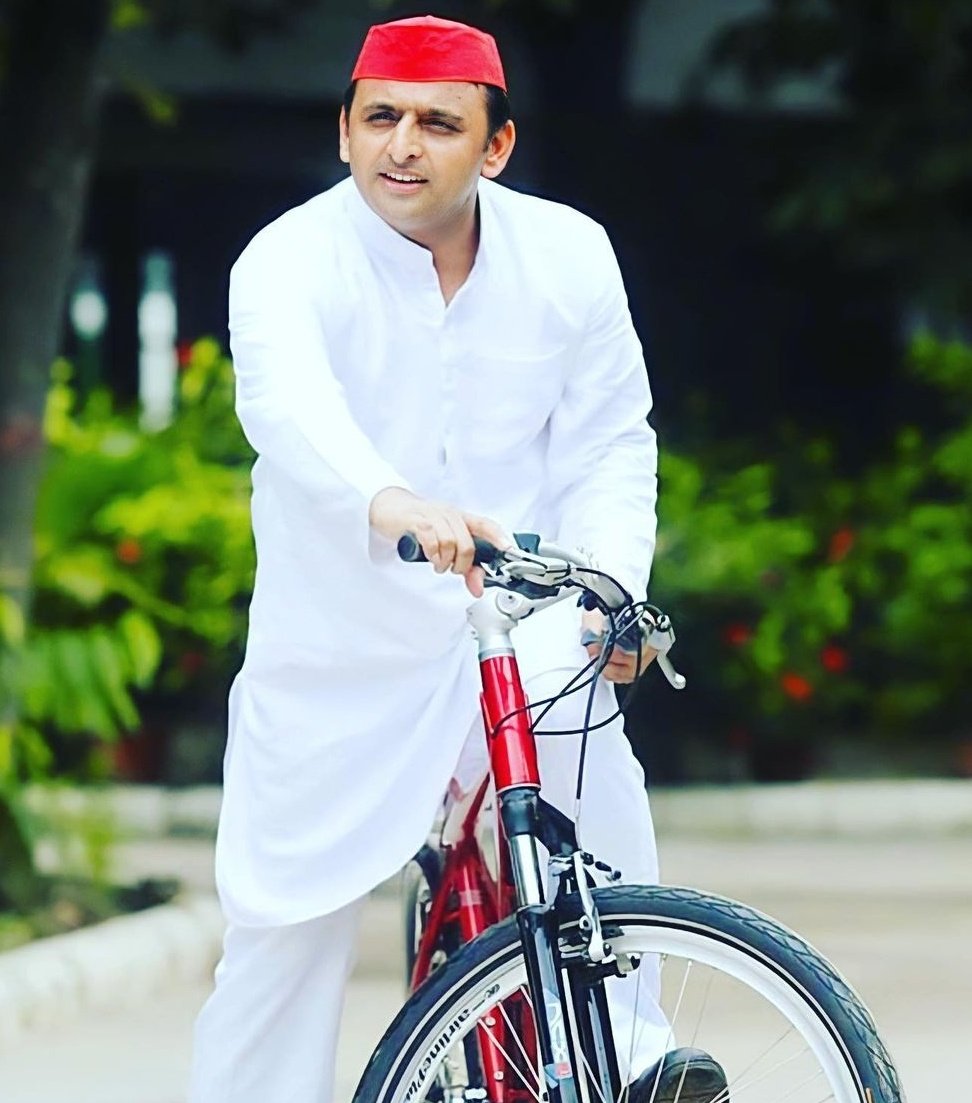praduman_101's tweet photo. उत्तर प्रदेश की उम्मीद समाजवादी पार्टी के राष्ट्रीय अध्यक्ष पूर्व मुख्यमंत्री जननायक आदरणीय श्री अखिलेश यादव जी को जन्मदिन की हार्दिक बधाई एवं शुभकामनाएं।
Akhilesh Yadav Samajwadi Party 
#happybirthday  #UttarPradesh https://t.co/IVLkNAi6dm