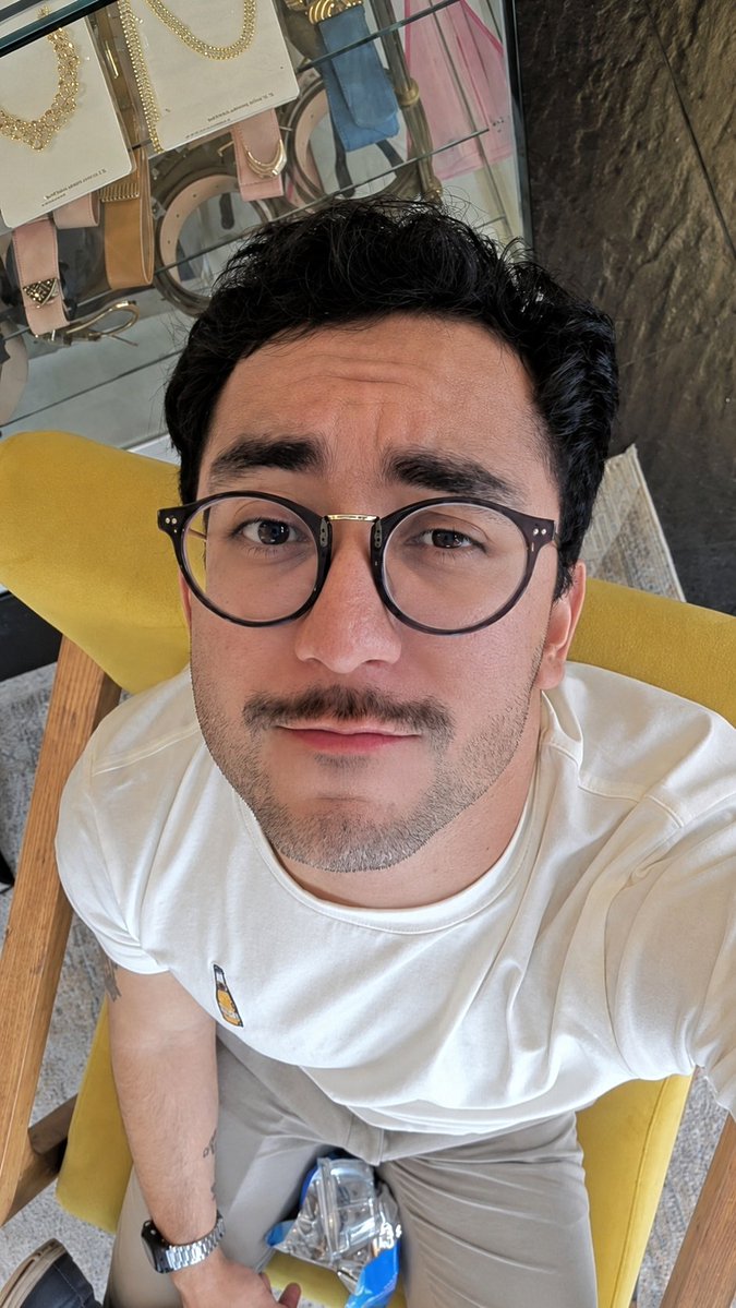 areiku__'s tweet photo. 👨🏻 https://t.co/8FJdb6VMaz