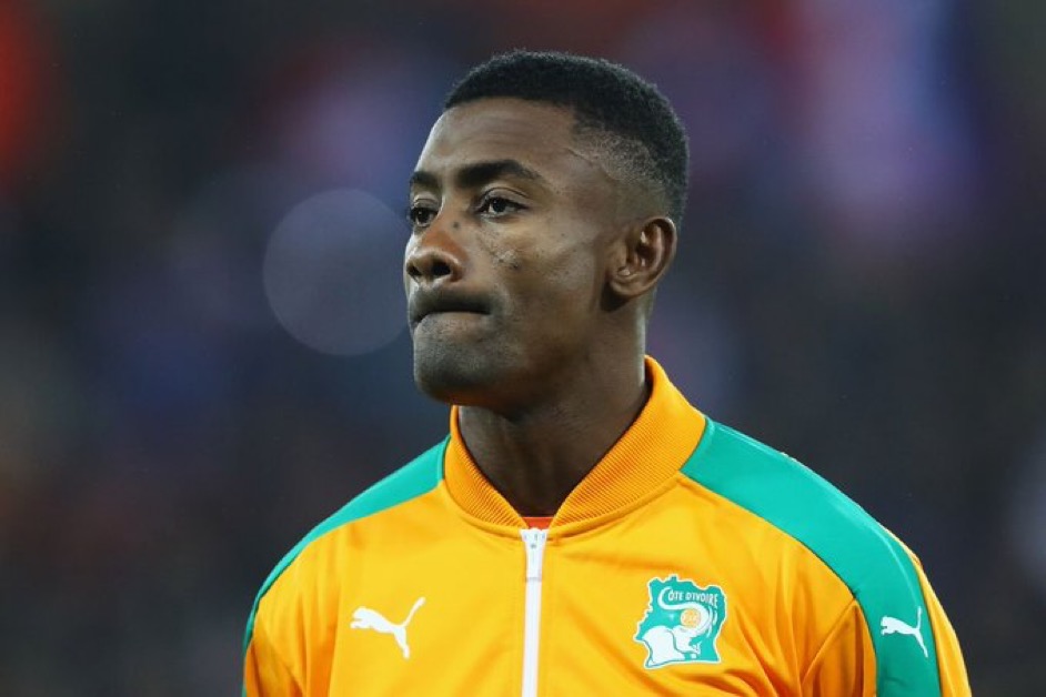 SimplyUtd's tweet photo. 🗣️ Salomon Kalou: 

“If I have a team, I want a player like Amad Diallo because I know they are going to help me win games”. 🇨🇮❤️

[@Utdtruthful] https://t.co/r8eHGZlqcn
