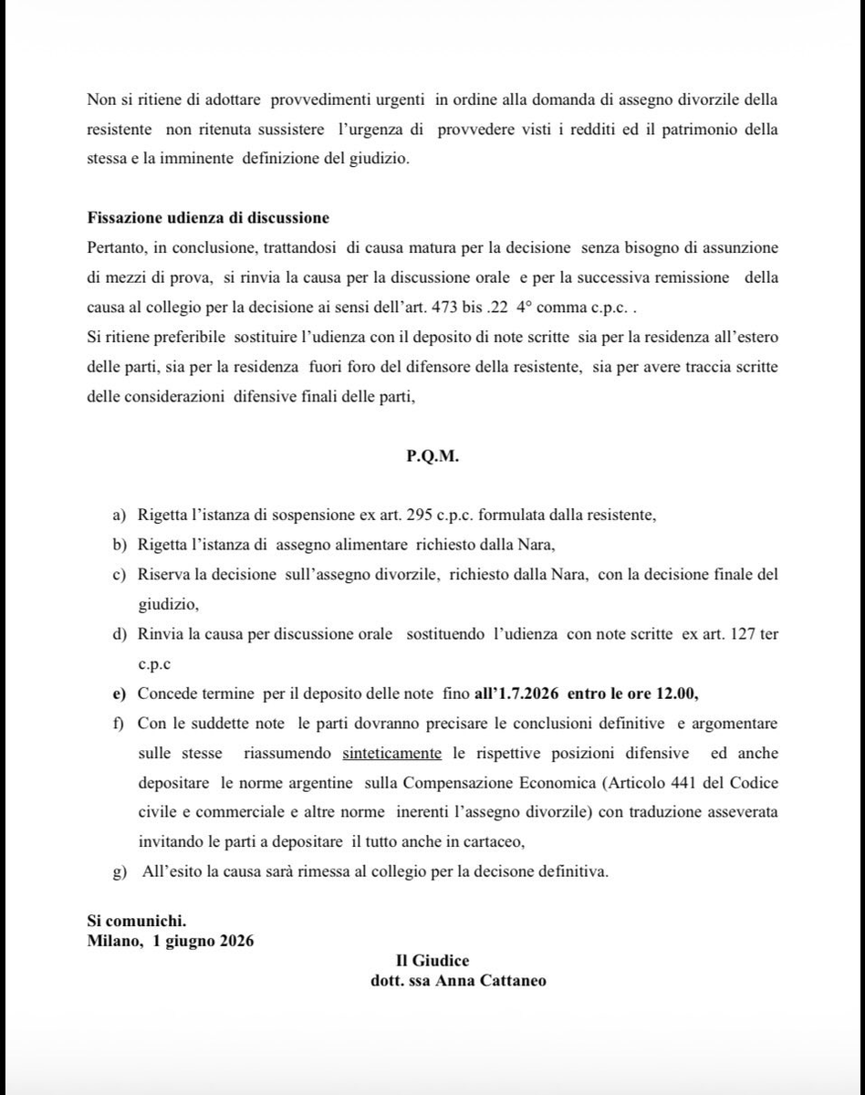 capalbo_sandra's tweet photo. El dedo que USÓ para metérselo en el cUlO despues que la jueza le negó la pensión y la compensación económica que pidió y que VOLVERÁ a metérselo cuando tenga que devolver los 7 mill de 💶QUE HURTÓ como buena ¡chorra! que es.
Próximamente lo usará mucho. 
¡Sé  hará justicia! https://t.co/OSSqiYP3P3
