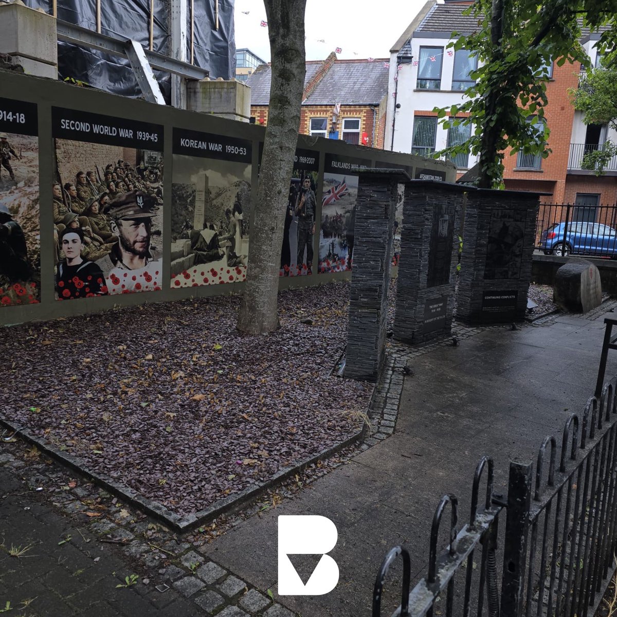 BelfastSouthh's tweet photo. The City Way Memorial Stones are currently undergoing some much-needed maintenance as part of a restoration project being carried out by our South Belfast Historical & Cultural Society group.
We look forward to sharing the finished result.
#BelfastSouth | #CreatingResults https://t.co/L4ALt1poSp