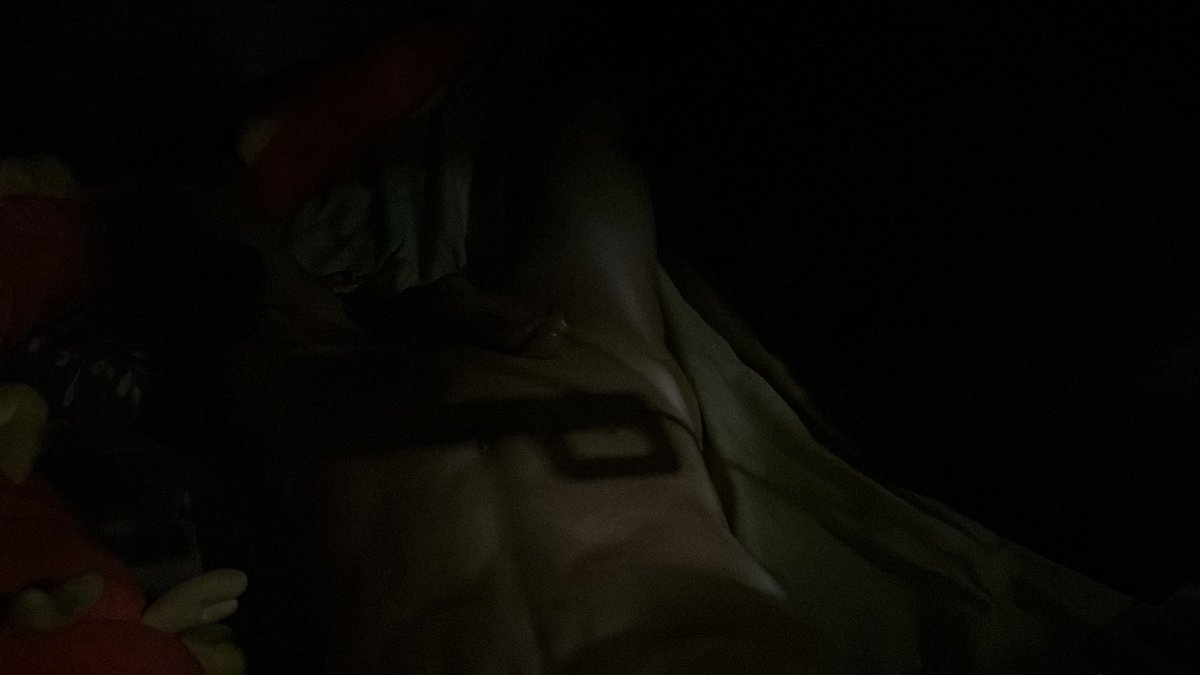 qudhdk's tweet photo. 這季節這天氣我都喜歡裸睡
赤裸裸的舒服🥰 https://t.co/G0jfT8dU0j