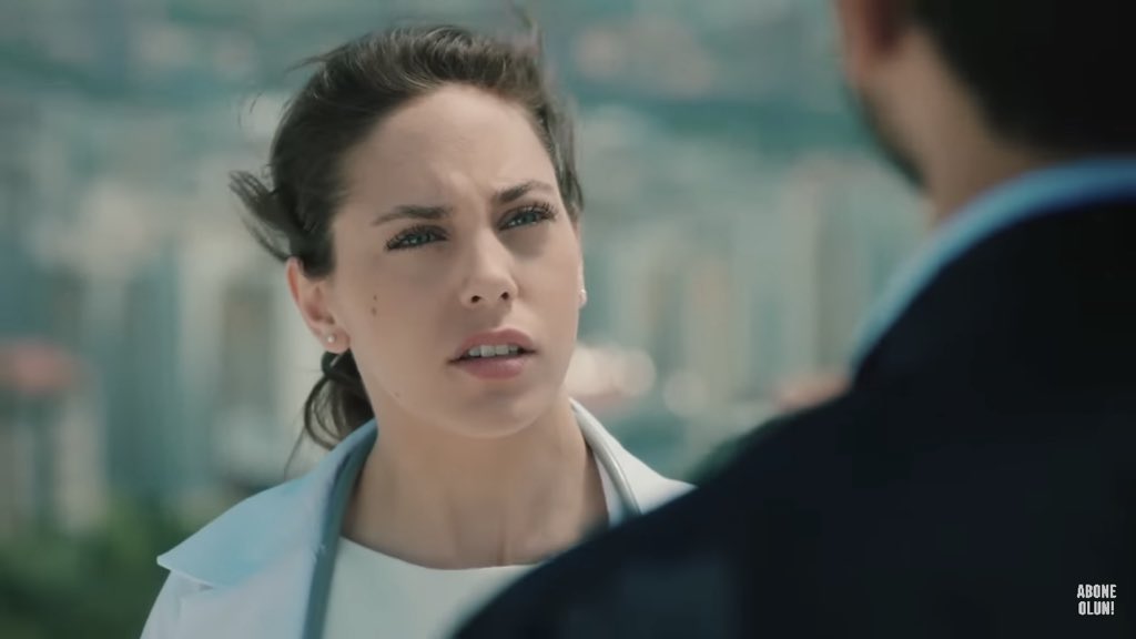 arab2turk's tweet photo. - هل تزوجتي ؟
- لا 
- لديك حبيب ؟
- لا 
- جميل ، لقد فرحت 

#KalpAtışı #AlEy ❣️ https://t.co/aojs6PQDsv