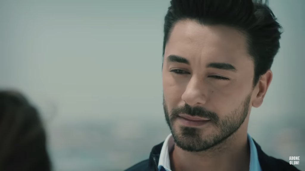 arab2turk's tweet photo. - هل تزوجتي ؟
- لا 
- لديك حبيب ؟
- لا 
- جميل ، لقد فرحت 

#KalpAtışı #AlEy ❣️ https://t.co/aojs6PQDsv