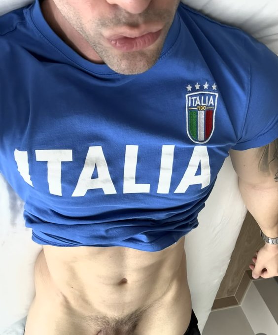 💎 Max 💎 - ONLINE IN 40 minutes from now!! See ya at 4:10 PM EST! On https://t.co/Jp9zgQAVlP Rawrrr!!😻🥵🦁 https://t.co/pzt9PttHNN