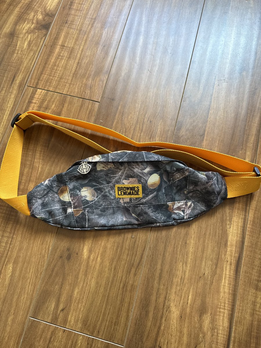 TeamBandL's tweet photo. New B&amp;L camo fanny packs? Y/N? https://t.co/9bx1bDBdLW