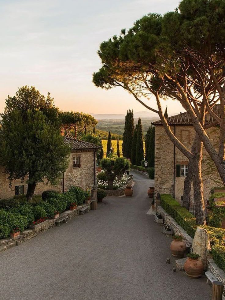 beautyexplorer0's tweet photo. Tuscany, Italy 🇮🇹 https://t.co/w7yWwmXIfP