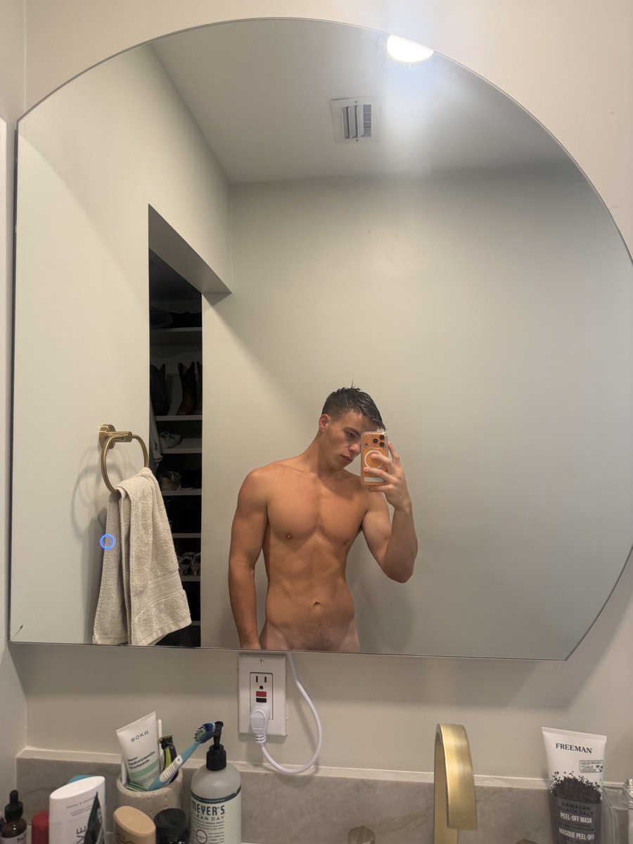 michaeldohertyx's tweet photo. COME FIND MORE HEHE 😜 https://t.co/E7DEd6fF74 https://t.co/iBtgtUvlP7