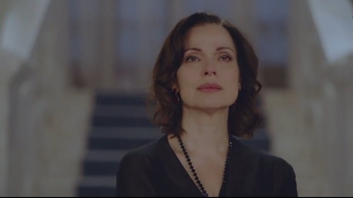 EEliza123's tweet photo. #grandhotel 
 Ταλεντάρα και πανέμορφη ✨ 💗 https://t.co/sRqAQANDQT