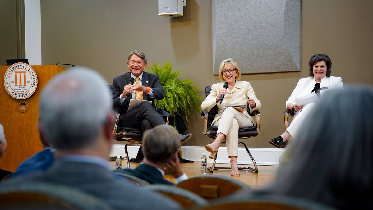 DondePlowman's tweet photo. Had a great conversation with my colleagues today on how each campus is implementing initiatives to ensure student success. Grateful to be part of a team that values collaboration, innovation, and creating new ways to enhance our Volunteer experience through student success. https://t.co/WWppZzcu6N