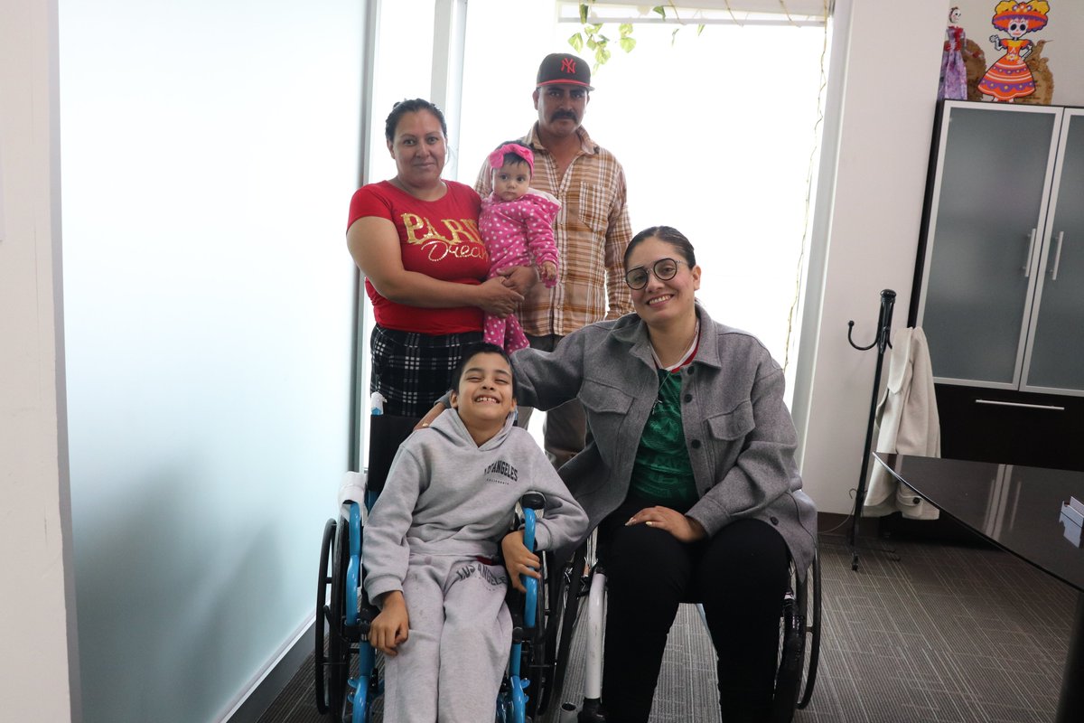 incluzac's tweet photo. El día de hoy Míriam García, realizo la entrega de ruedas infantil a usuario proveniente del municipio de Pánuco.

Con estas acciones se busca promover el bienestar de las PCD, para garantizar el derecho a la movilidad y lograr la plena inclusión social.

#ElAñoDelProgreso https://t.co/orKEyNhPwS