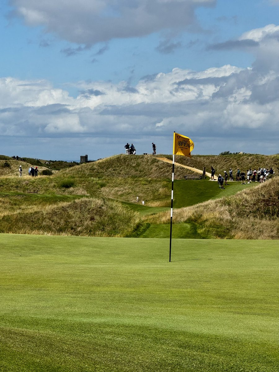 NationGolfing's tweet photo. An immense afternoon at @TheOpen qualifying at Burnham &amp; Berrow. Old names, new stars and all tested on a true links day where conditions changed by the minute. The course was immaculate, easily the best I’ve ever seen it. Well done to all involved #openqualifying #golftwitter https://t.co/DEifoZ4ap2