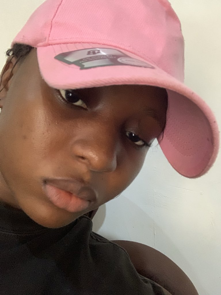 okolochider's tweet photo. I need someone to break my heart real quickly so I have the motivation to study for my exam https://t.co/ZMCLpvsAY7