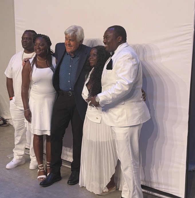 ProSportsMVP's tweet photo. Comedy legend Jay Leno was well received at a youth organization on Saturday in Wisconsin https://t.co/rjBwCnyK6d