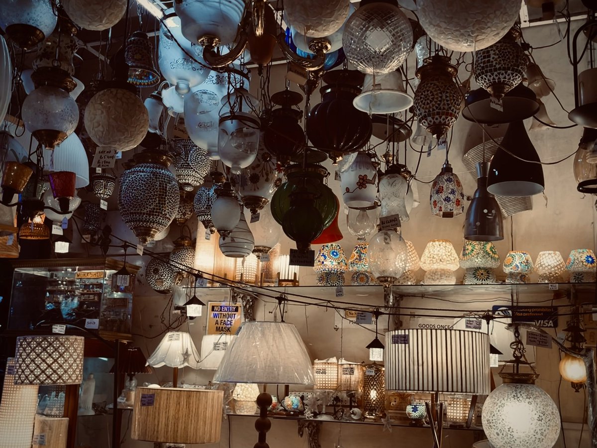 IshwareeM's tweet photo. Does love come around or 
does one come around it? 

6/26🏮💌 🗝️ 🚀 https://t.co/WnDWz6eltS