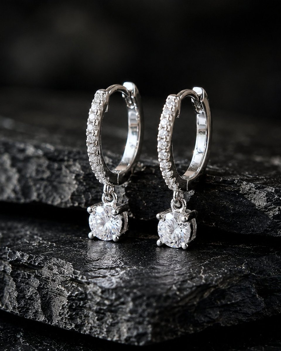 Annazuckerman_'s tweet photo. The Sofia Drop Huggie Earrings feature Diamond Crystalline stones, a delicate round drop, and a platinum-plated finish with understated brilliance.

#Jewelry #LuxuryStyle https://t.co/QLoaK3Hx2G