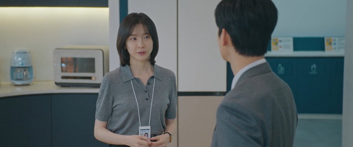 kdramamiss's tweet photo. the way siwoo turned around and secretly smiled https://t.co/QS2xalVPGZ
