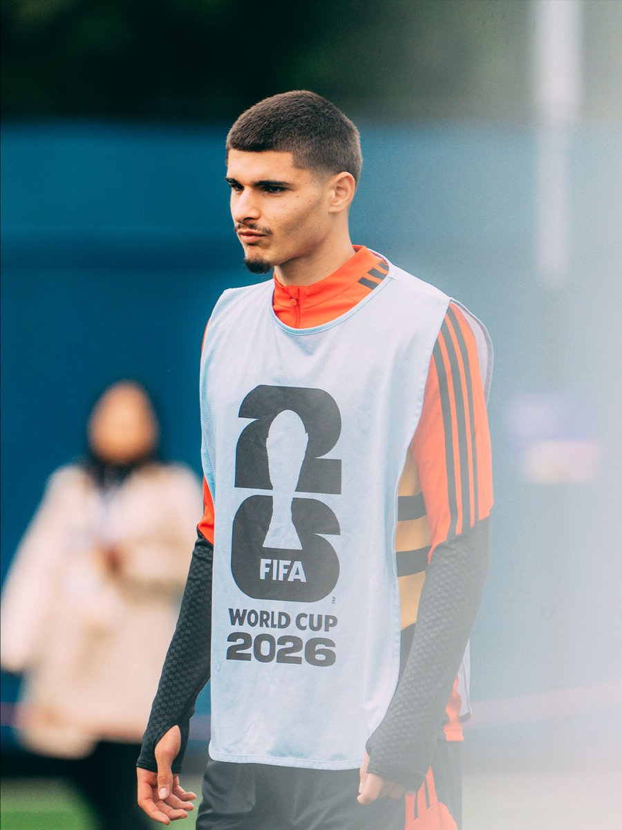 BelRedDevils's tweet photo. Matchday is just around the corner. ⏳ #BELSEN https://t.co/b6Tew9v8sU