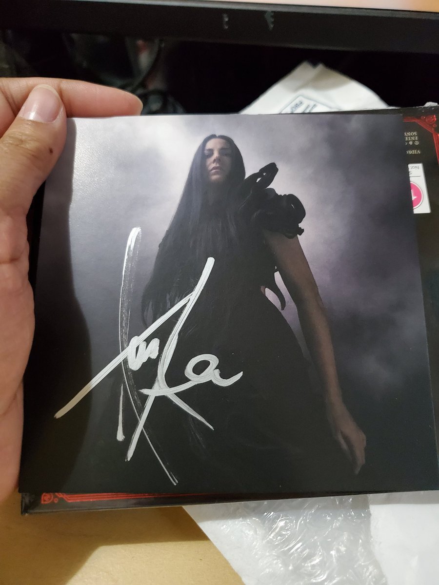 OskyEv's tweet photo. @pjsvids @EvanescenceCZ @evanescence Good news! For me at least. They made it right. https://t.co/Qhqn8uGSIE