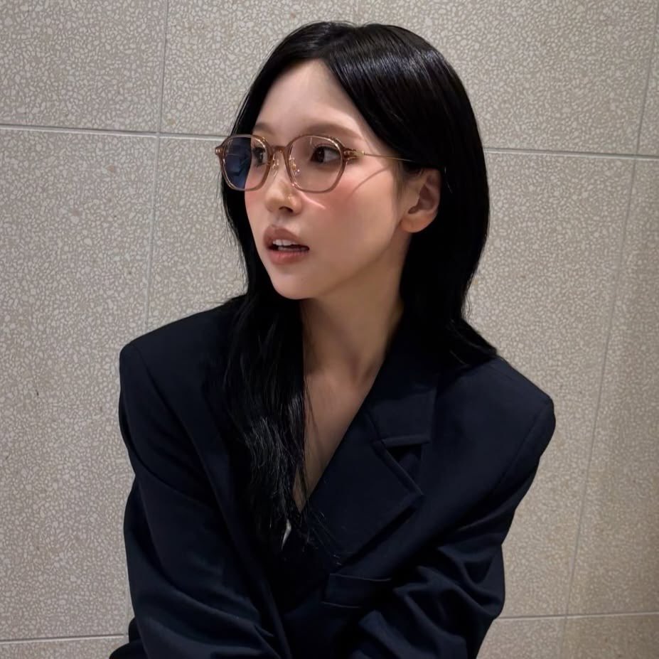 myouigraphhq's tweet photo. Mina with glasses is hot btw ♡

#MINA #미나 #TWICE #트와이스 https://t.co/9cOI3pC1CG