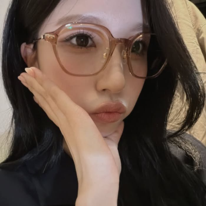 myouigraphhq's tweet photo. Mina with glasses is hot btw ♡

#MINA #미나 #TWICE #트와이스 https://t.co/9cOI3pC1CG