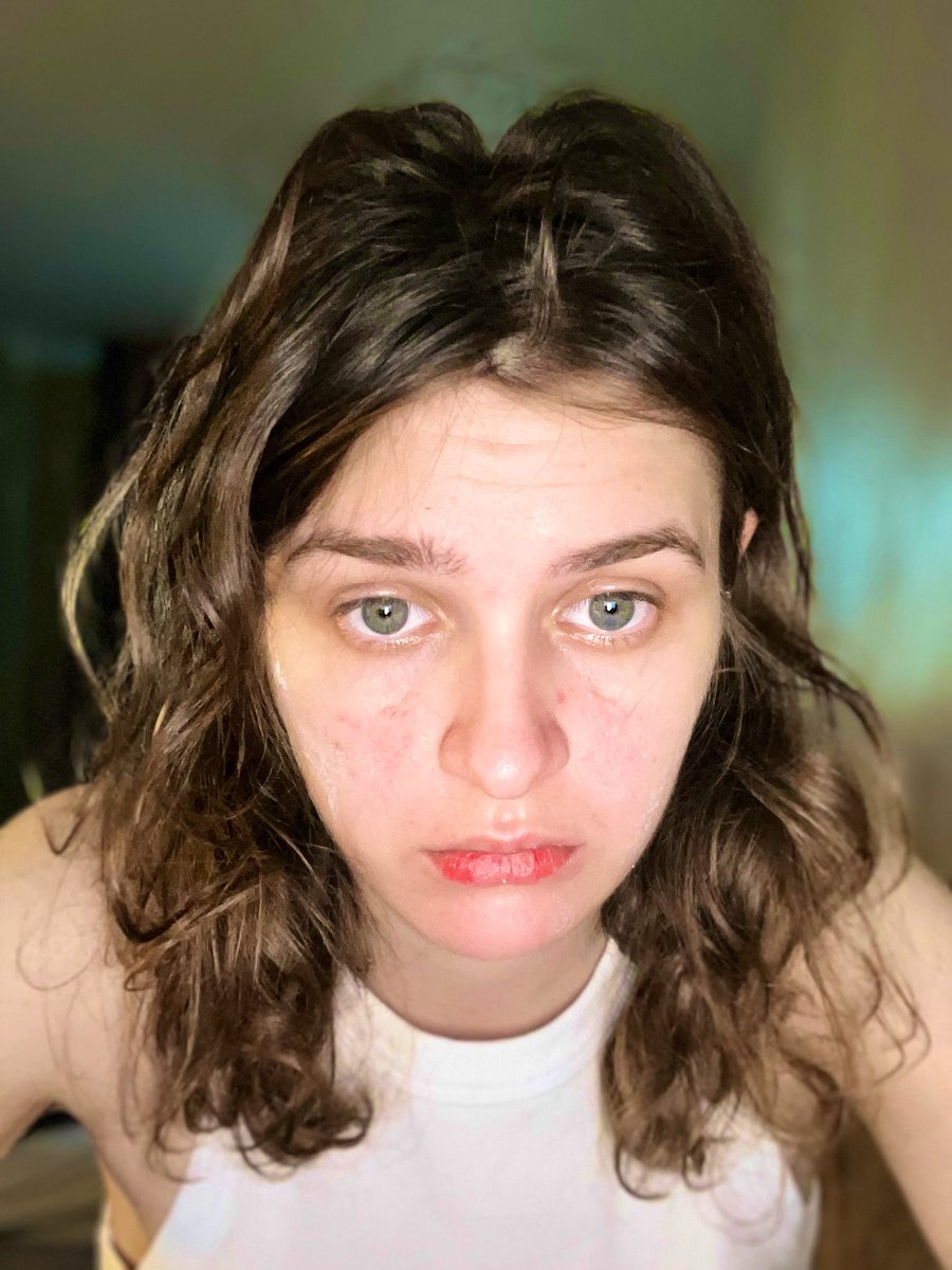 tiniyjenny's tweet photo. Challenge for office workers:
Letโs make a challenge! Next time at work in office, when you will work so hard just take a picture and show how you look like when you working and focused ๐
This is my face when Iโm working and focused ๐งโโ๏ธ #challenge #focusedface #myfaceatwork https://t.co/8jzbuaigqU