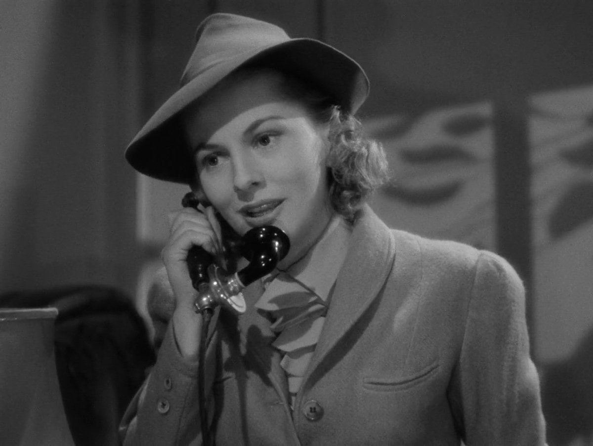 veilofcoffins's tweet photo. Rebecca (1940) https://t.co/1gGnp8xyOV