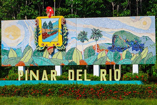 finanzasprecios's tweet photo. Felicitamos a los pinareños por obtener la sede del acto central nacional con motivo del 26 de julio. Reconocimiento a ese territorio, que ha sabido aglutinar el esfuerzo colectivo  y alcanzar resultados en múltiples tareas. Convencidos de que hoy #MiMoncadaEsLaPatria.
#Cuba https://t.co/VMUFmba6cT