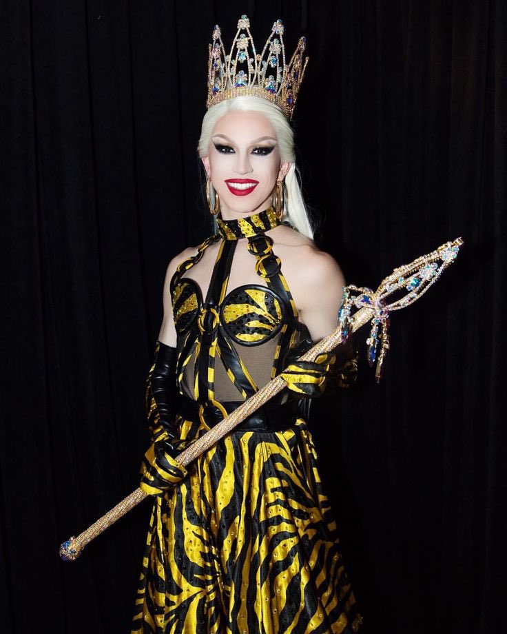 itssimplyangel's tweet photo. And Aquaria was 21 years old when she won drag race https://t.co/F5Cb1wo7i3